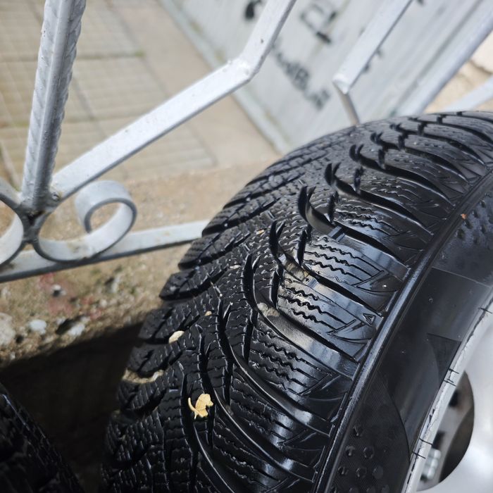 Renault гуми с джанти 15