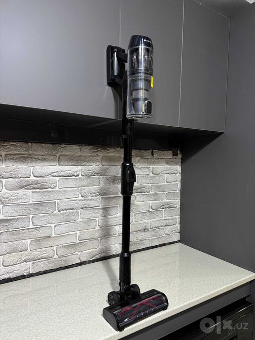 пылесос Aiwa V-2 700W