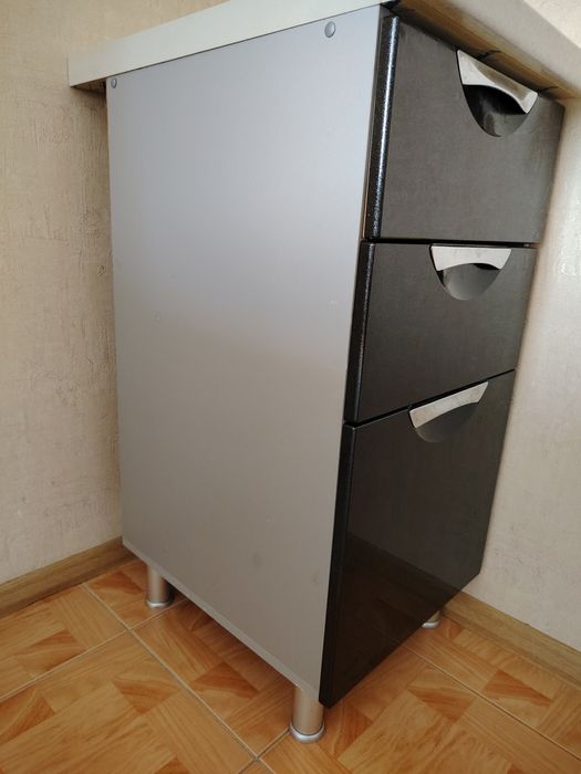 Продам Комод 3 полки