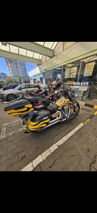 Yamaha road star 1600