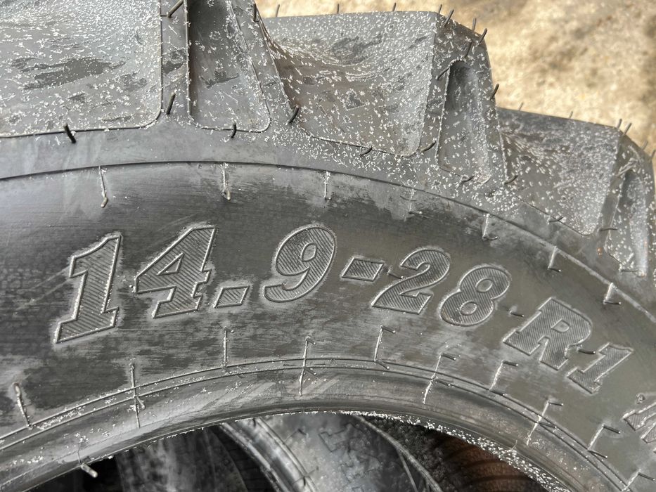 14.9-28 pentru tractor spate cu 8 pliuri marca MRL anvelope noi