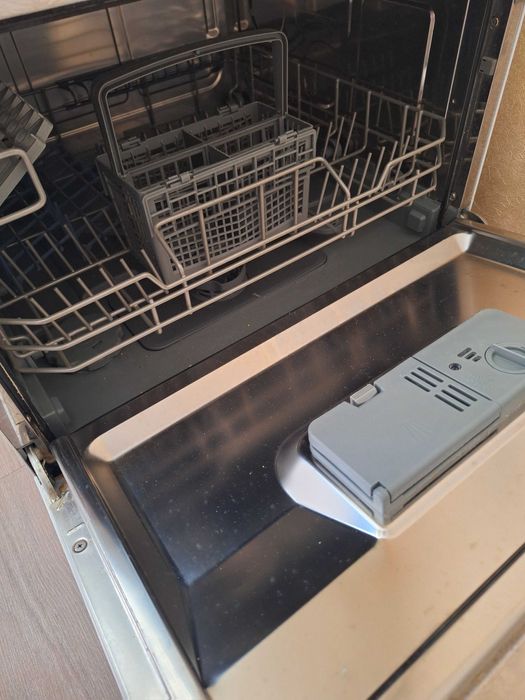 Посудомоечная машина