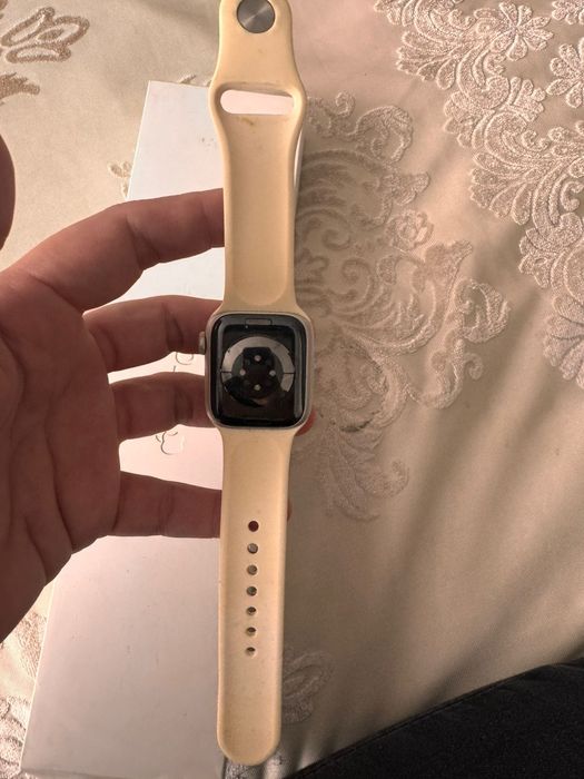 Продам Apple Watch 7 series 41mm.