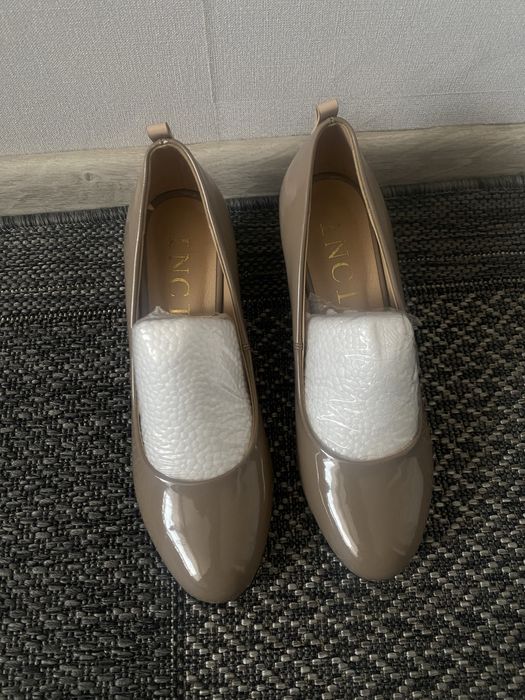 Туфельки Бежевые Лакированные