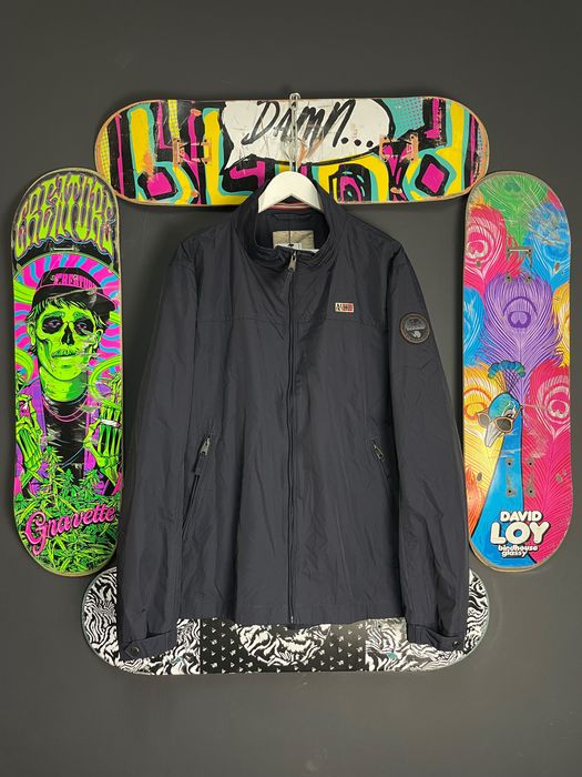 Napapijri Carhartt Diesel The North Face Boss Helly Hansen