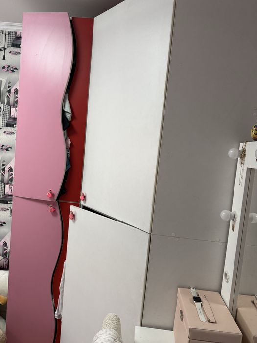 Продам мебель в детскую