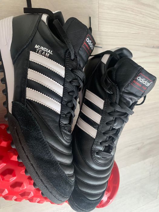 Стоножки ADIDAS Mundial Team Turf