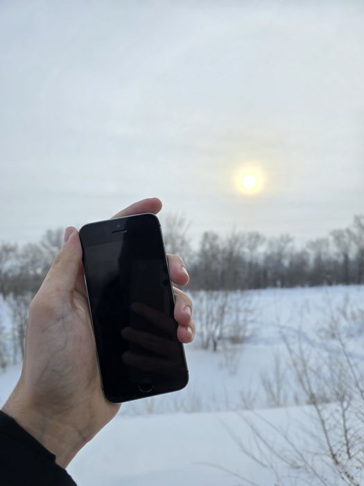 Продам iPhone 5s