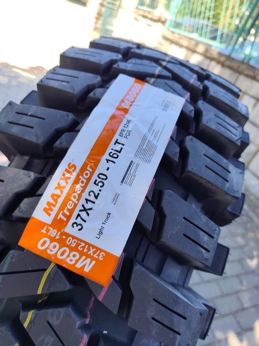 Гуми за джип Maxxis Trepador Bias  37 × 12.5 R 16