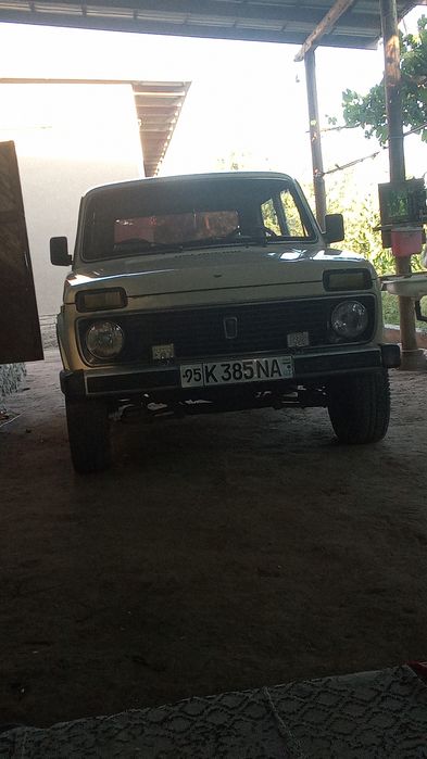 Ваз2121 сотилади