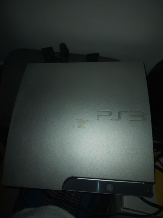 Vând ps3 urgent în orașu Huși