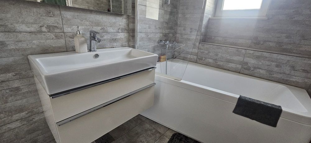 Apartament 2 camere de închiriat