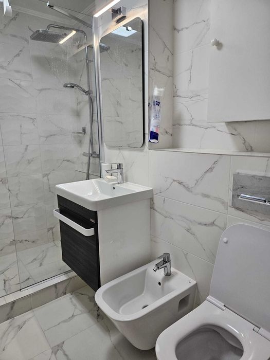 Apartament de închiriat – Zona Alfa, 97 mp
