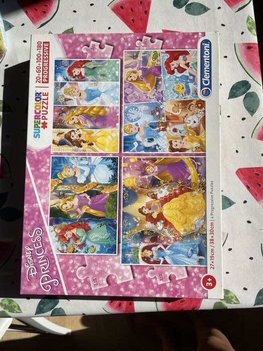 Комплект от 5 детски пъзела – Disney, Frozen, Paw Patrol и Minnie Mouse (комплект, не може да се купуват по отделно)+ подарък(изп. кукла за обличане)