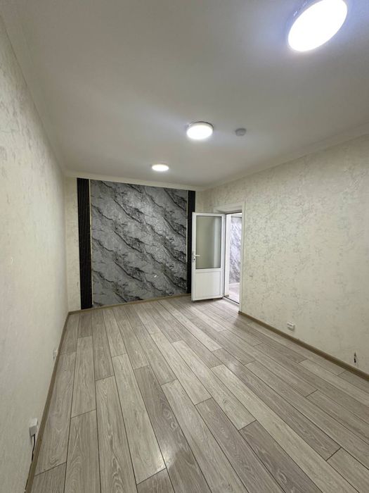 Продается офисное помещение вдоль дороги