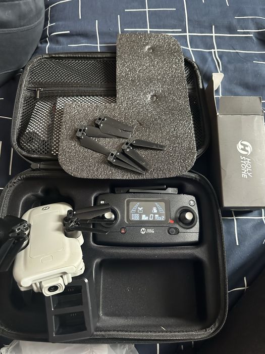 Дрон Holy stone + ПОДАРЪК ПЕРКИ