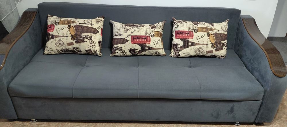 Диван            .