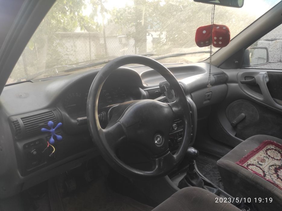 Опель астра 1992г