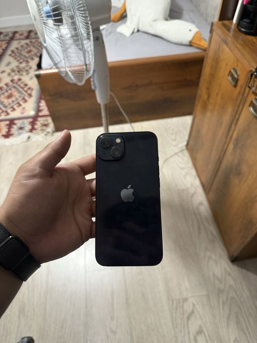 iPhone 13 128gb.