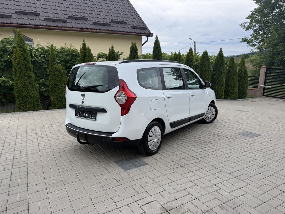 Dacia lodgy 1.5 dci an 2013 / navigatie / incalzire in scaune