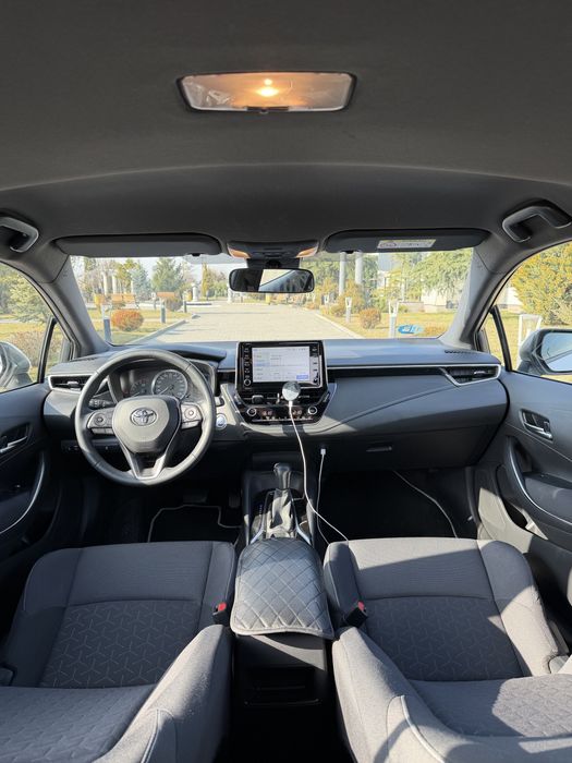 Toyota Corolla 1.8 Hybrid / Automat CVT / 2019 / LED / Cruise Control