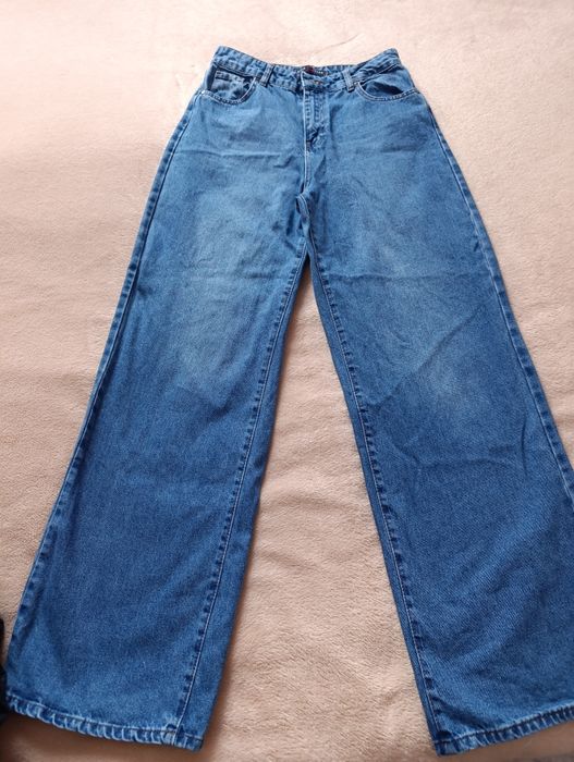 Джинсы  женские.
