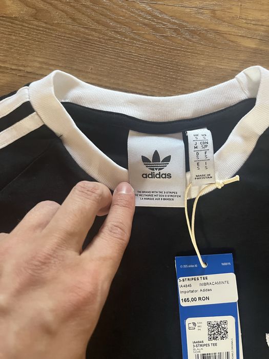 Vand tricou adidas nou cu eticheta