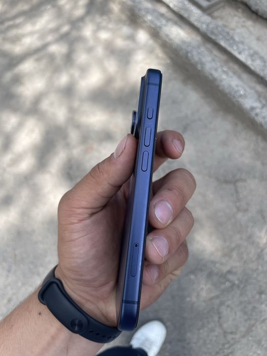 iPhone 17 pro 256 blue
