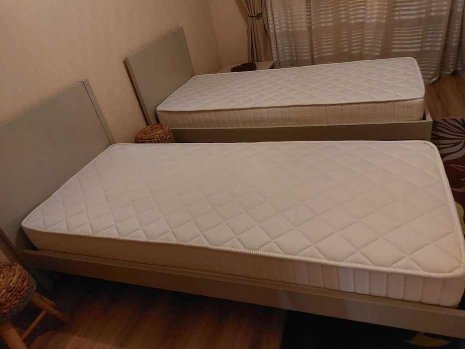 2 бр. Легла с матраци