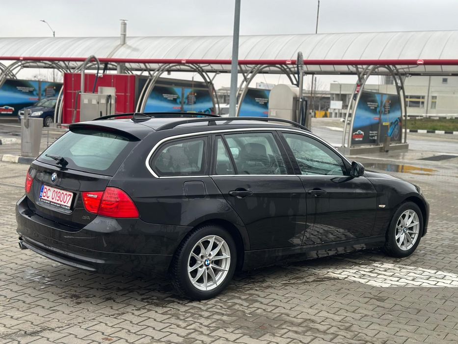 BMW E91,An 2009,318d 143cp ,Euro 5,Navigație,Recent adusa