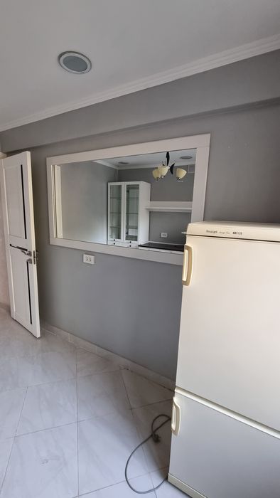 Зеркала настенные