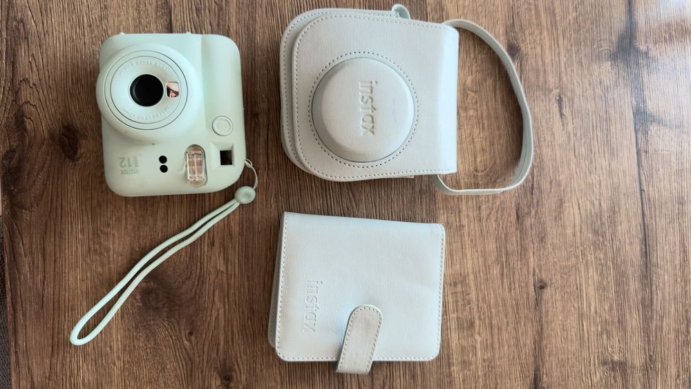 Фотоаппарат Instax