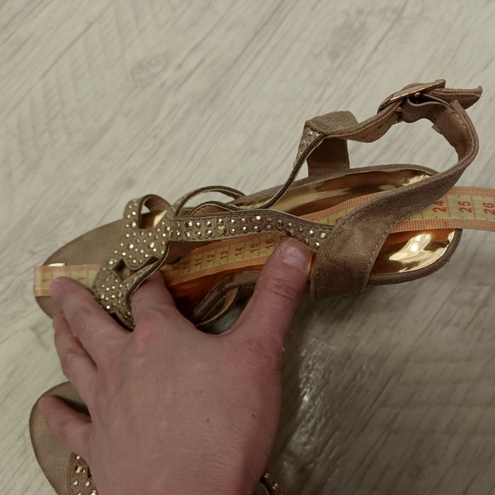 Босоножки красивые 38 размер