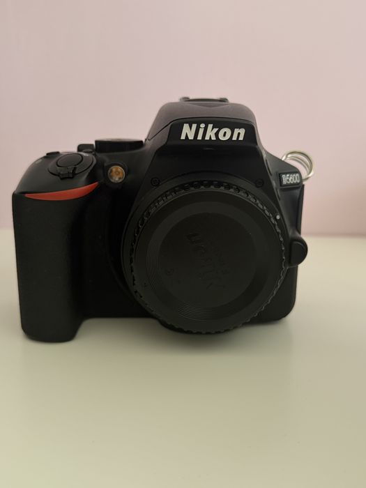 Nikon d5600 14260 cadre