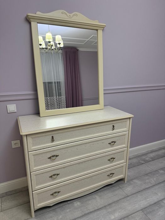 Спальный гарнитур