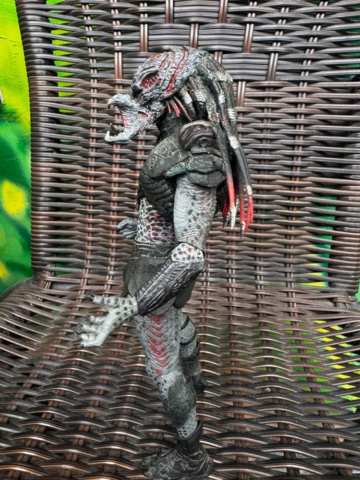 Neca berserker predator