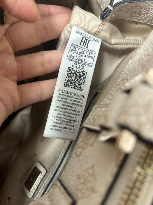 Оригинальная сумка GUESS Nelka