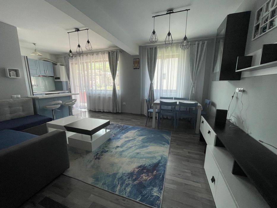 Apartament cu 3 camere de inchiriat
