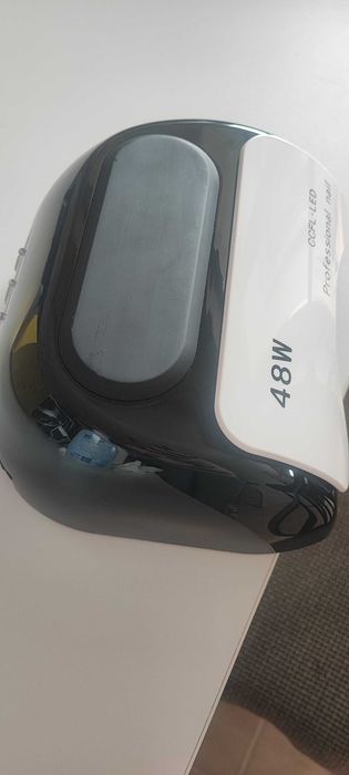 Лед лампа за маникюр