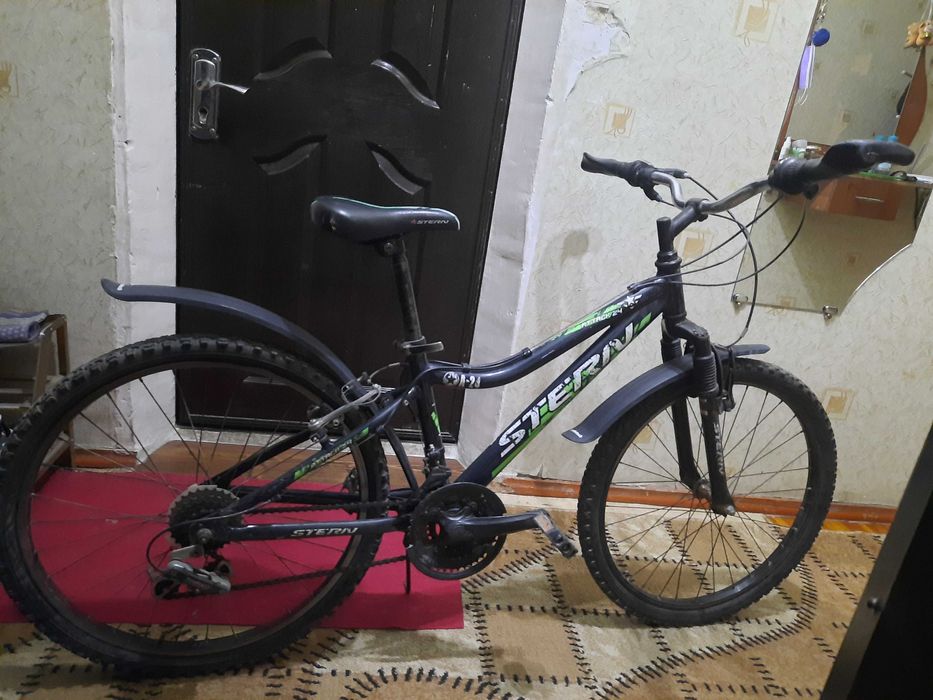 Velosiped STERN Rossiyskiy