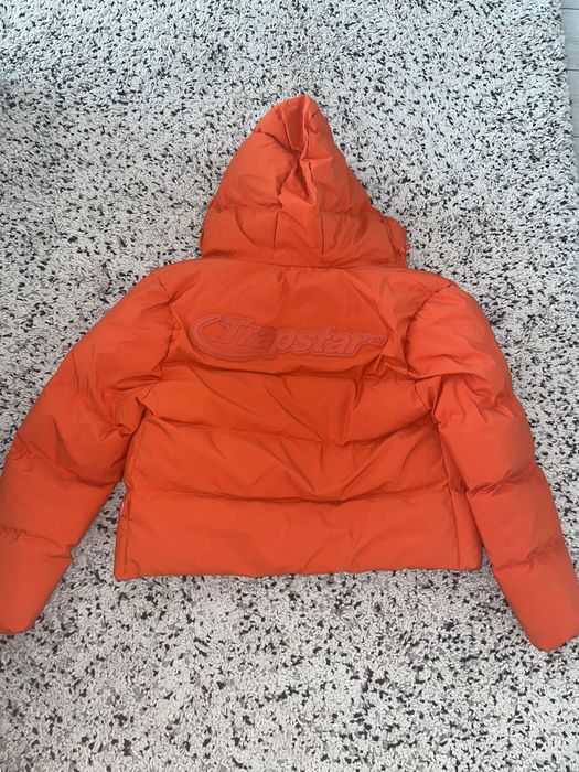 Geaca trapstar mărimea M