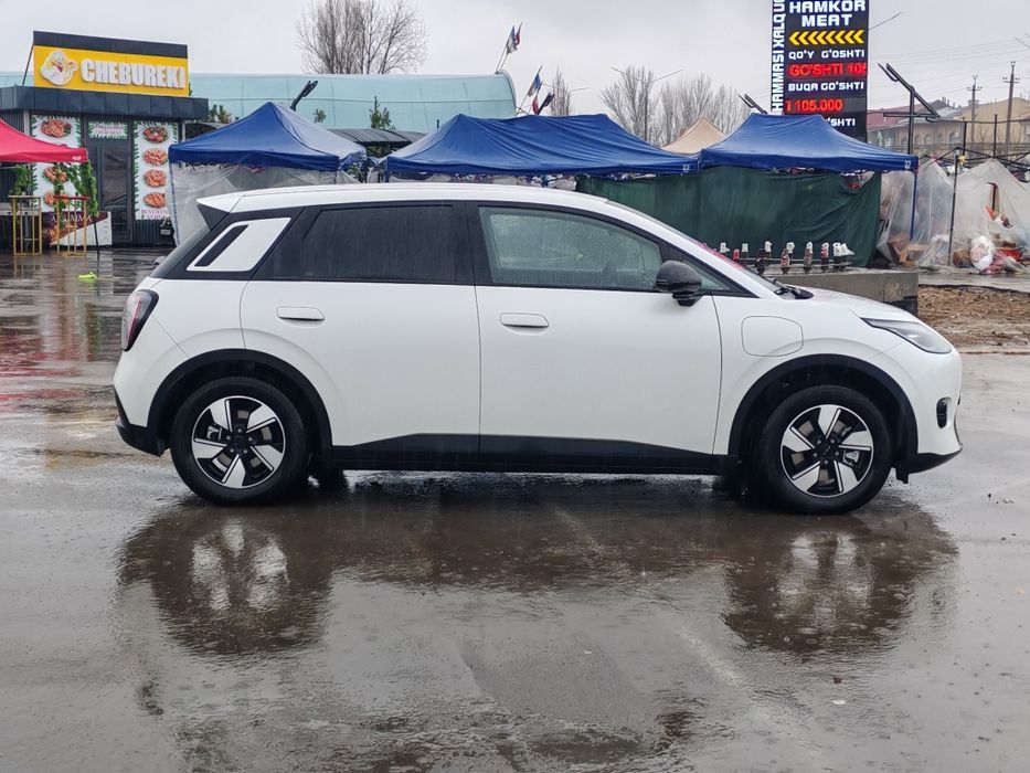 GAC Aion UT 2025 sotiladi, holati ideal, kam yurgan