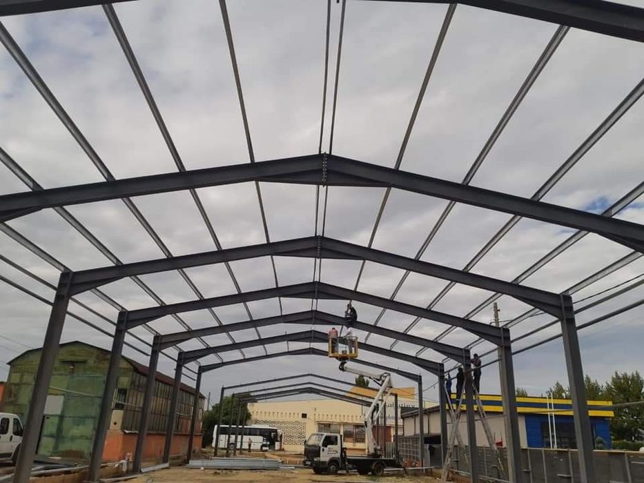 Constructii hale metalice spatii depozitare
