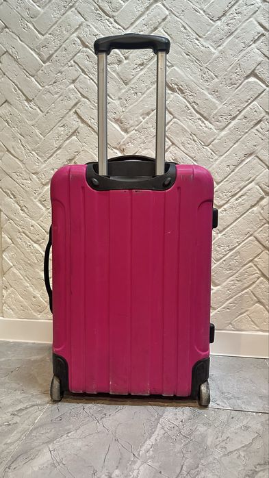 Чемоданы бу средние и большой