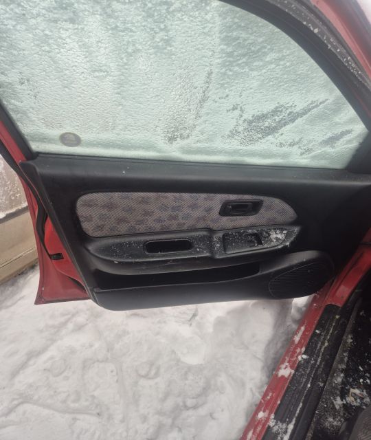 Broasca hayon Nissan Almera N15 (facelift)