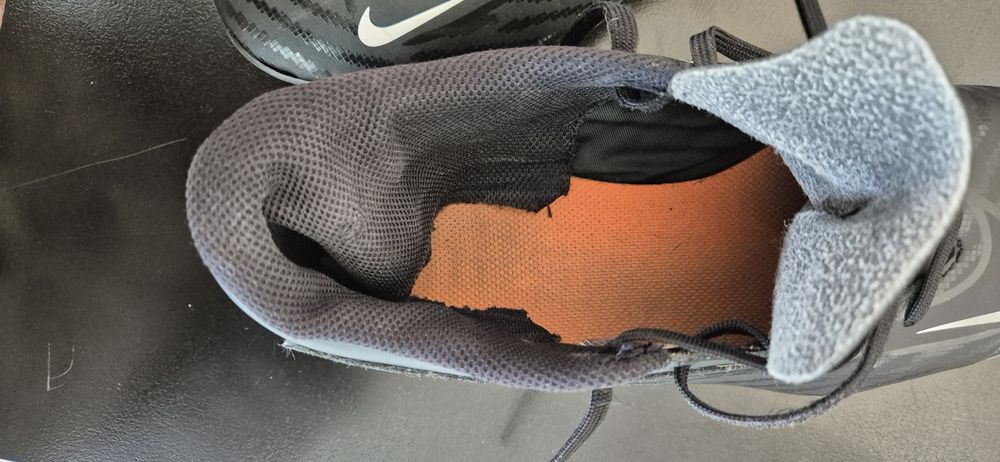 Футболни обувки Nike Phantom,номер 42