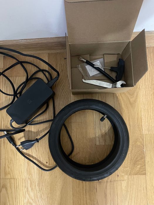Trotinetă Electrică Xiaomi M1 Essential aproape nouă