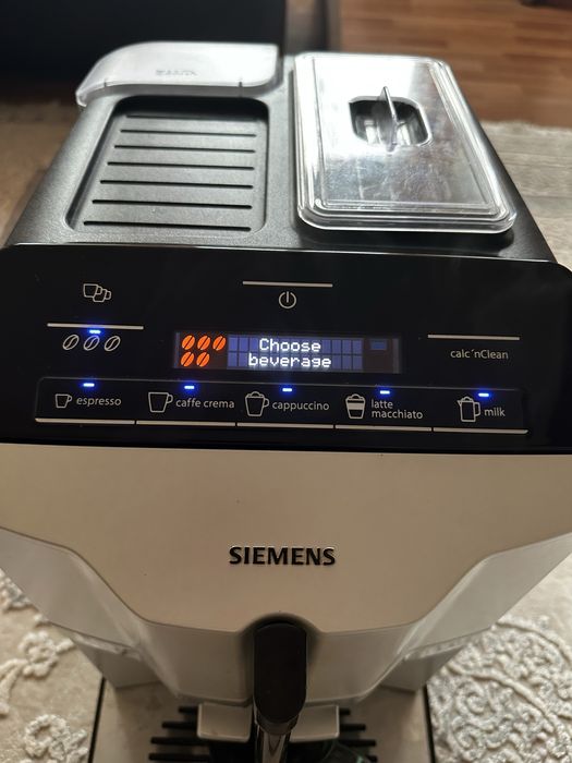 Espressor automat. Siemens EQ Series, cafea boabe