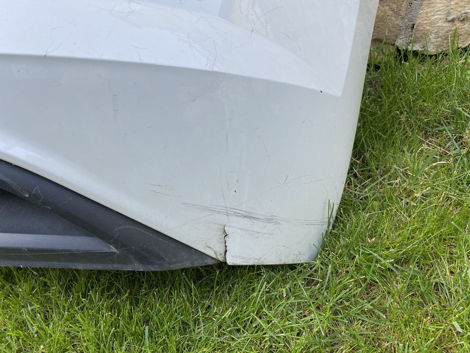 Броня задна за фолксваген поло 2018г