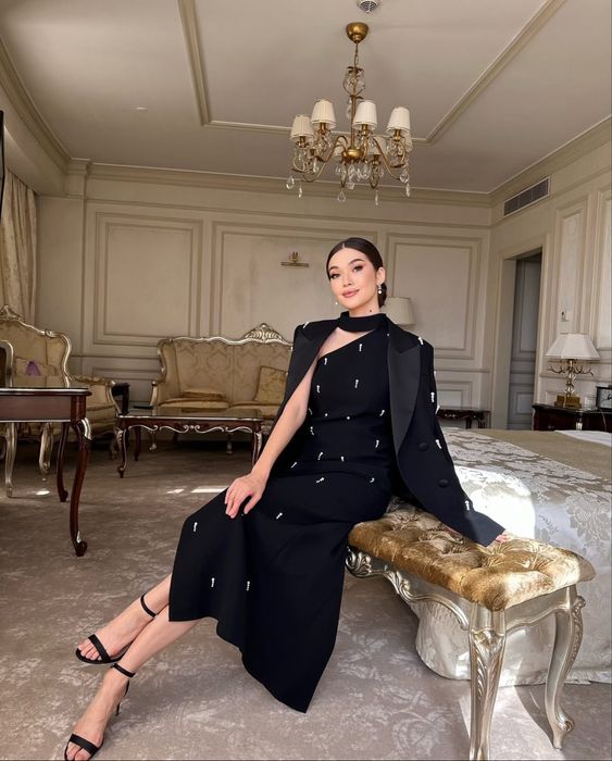 Двойка , 42 размер ( б/у одевали 1 раз )